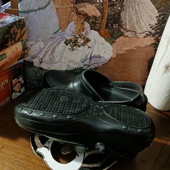πππππCROCS Classic Black Ladyπ©΄π Size 7 ,Nice Gift Giving Item.π’π€β΅π£ - Picture 12 of 15